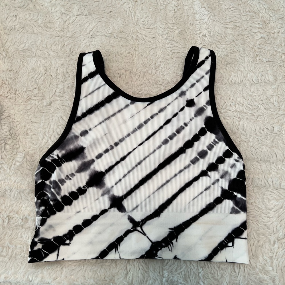 Seamless cropped tank top